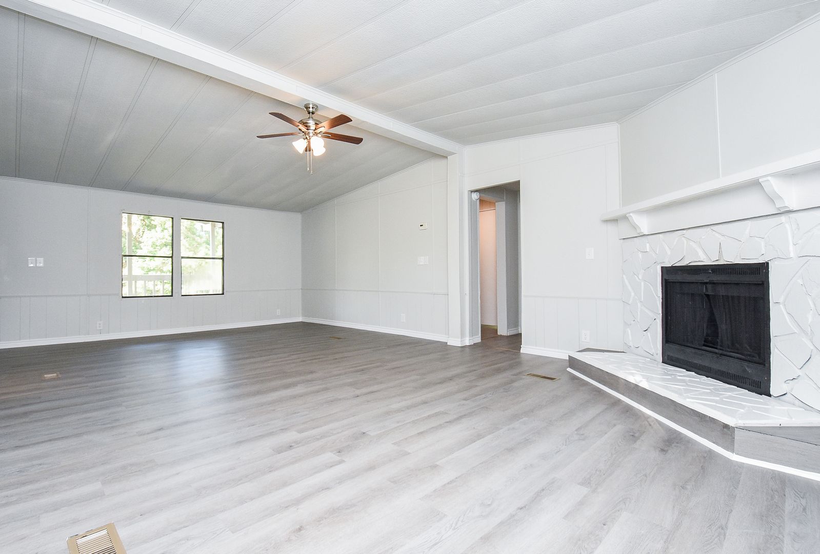 Conroe House: 12547 Roy Harris Loop