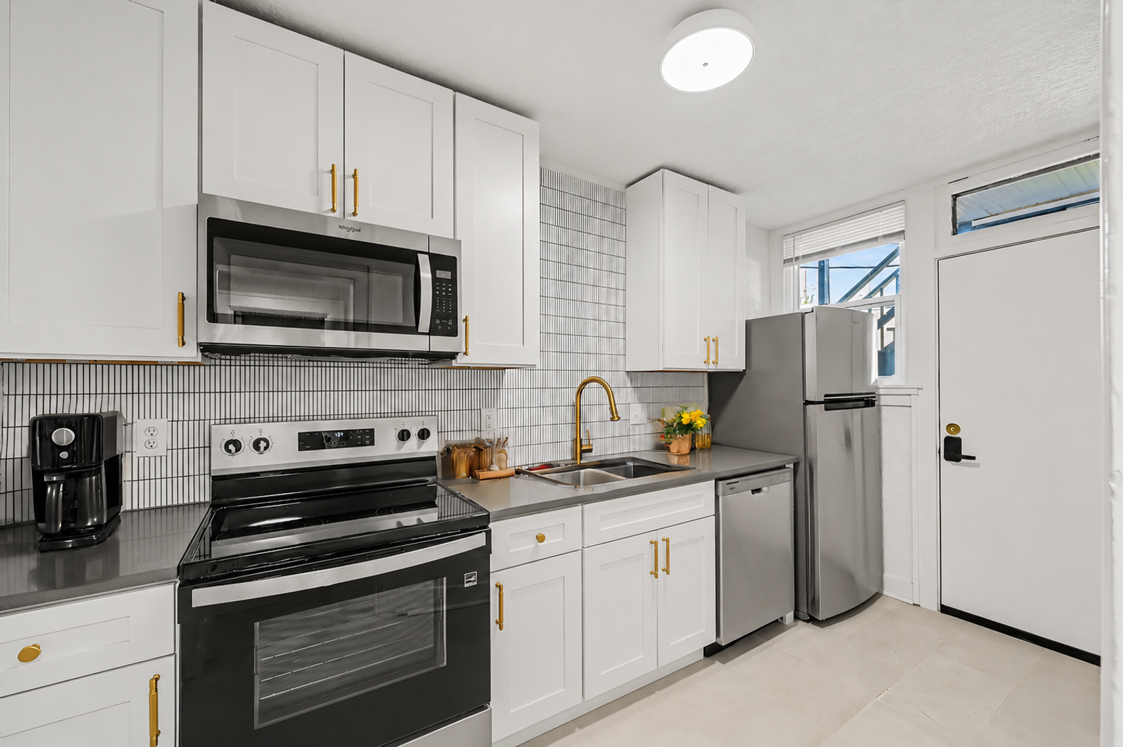 Kansas City Apartment: 516-526 W 39th Terrace