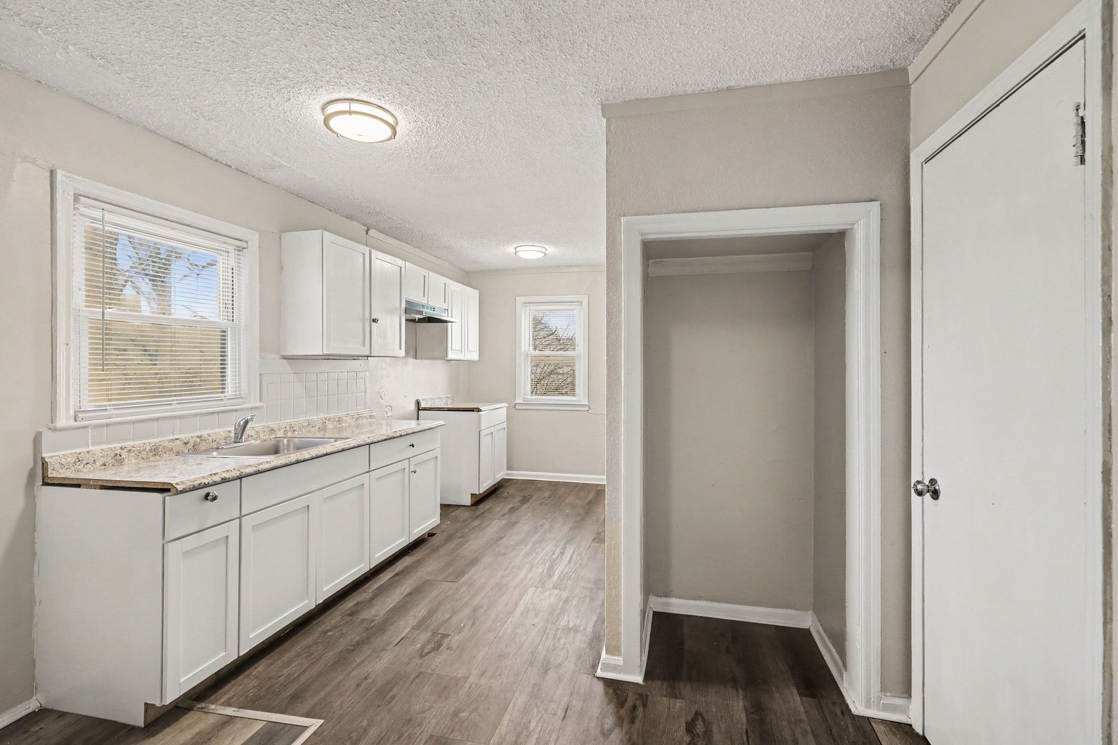 Kansas City House: 6230 Agnes Ave