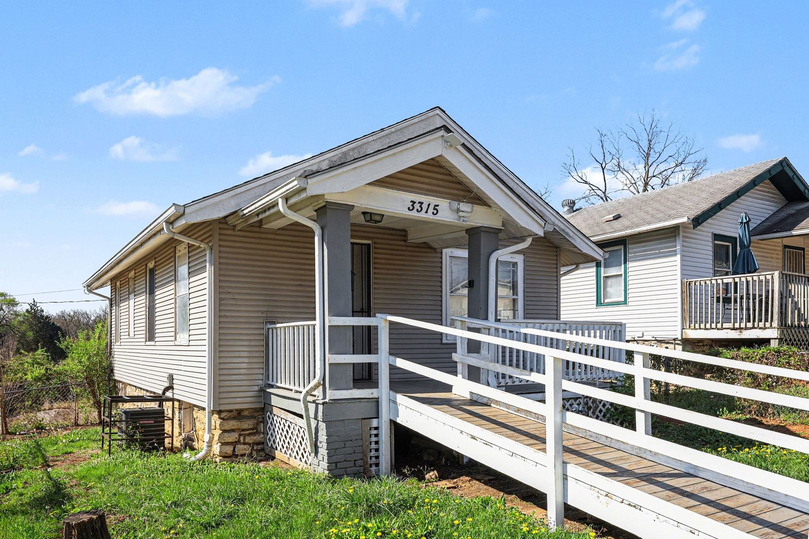 Kansas City House: 3315 E 52nd St