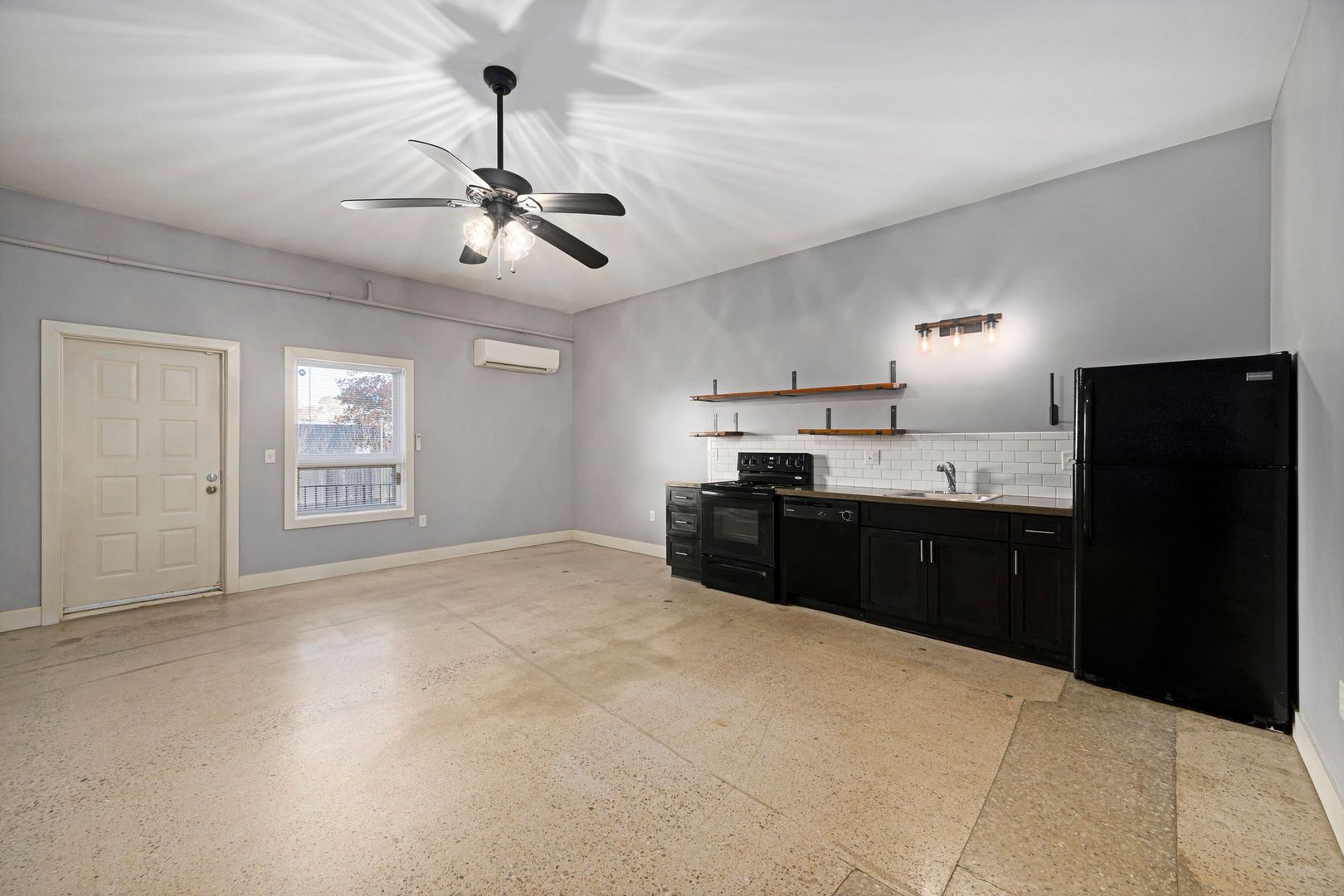 Kansas City Apartment: 5300 Longview Rd