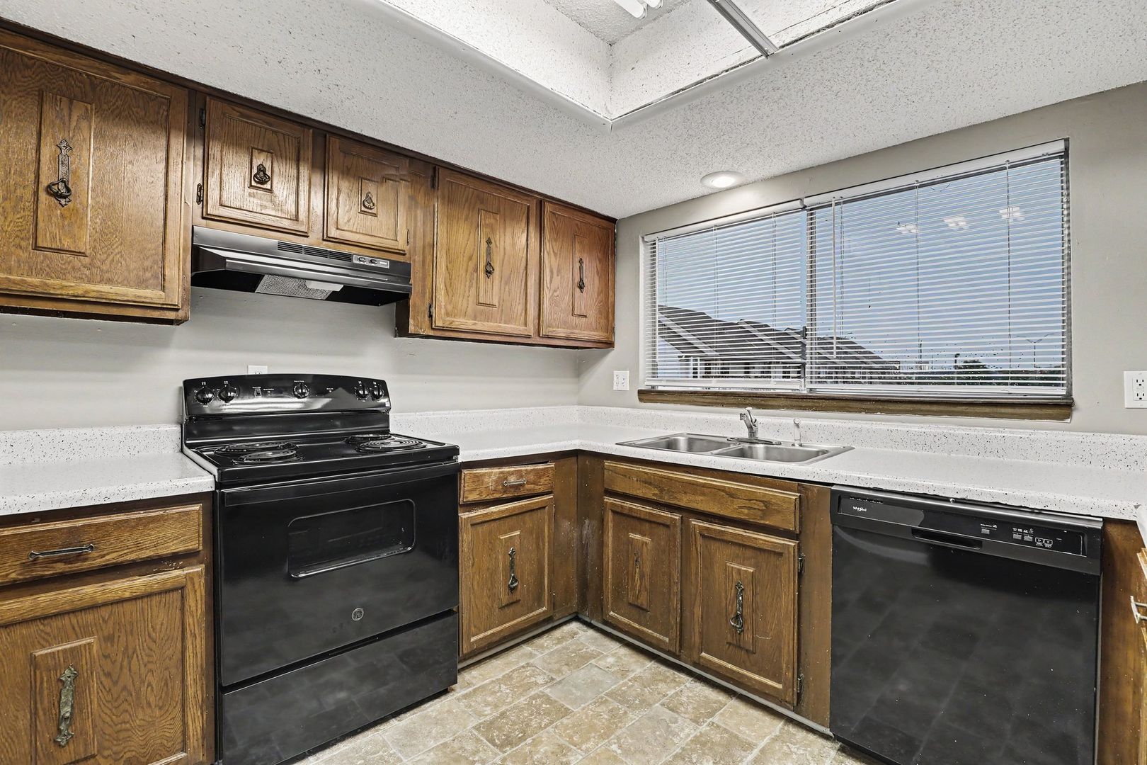 Belton Apartment: 6820 Chapel Dr
