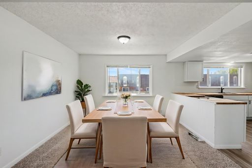 *MOVE IN SPECIAL* $250 Off First Full Month's Rent OR Free 55in TV!