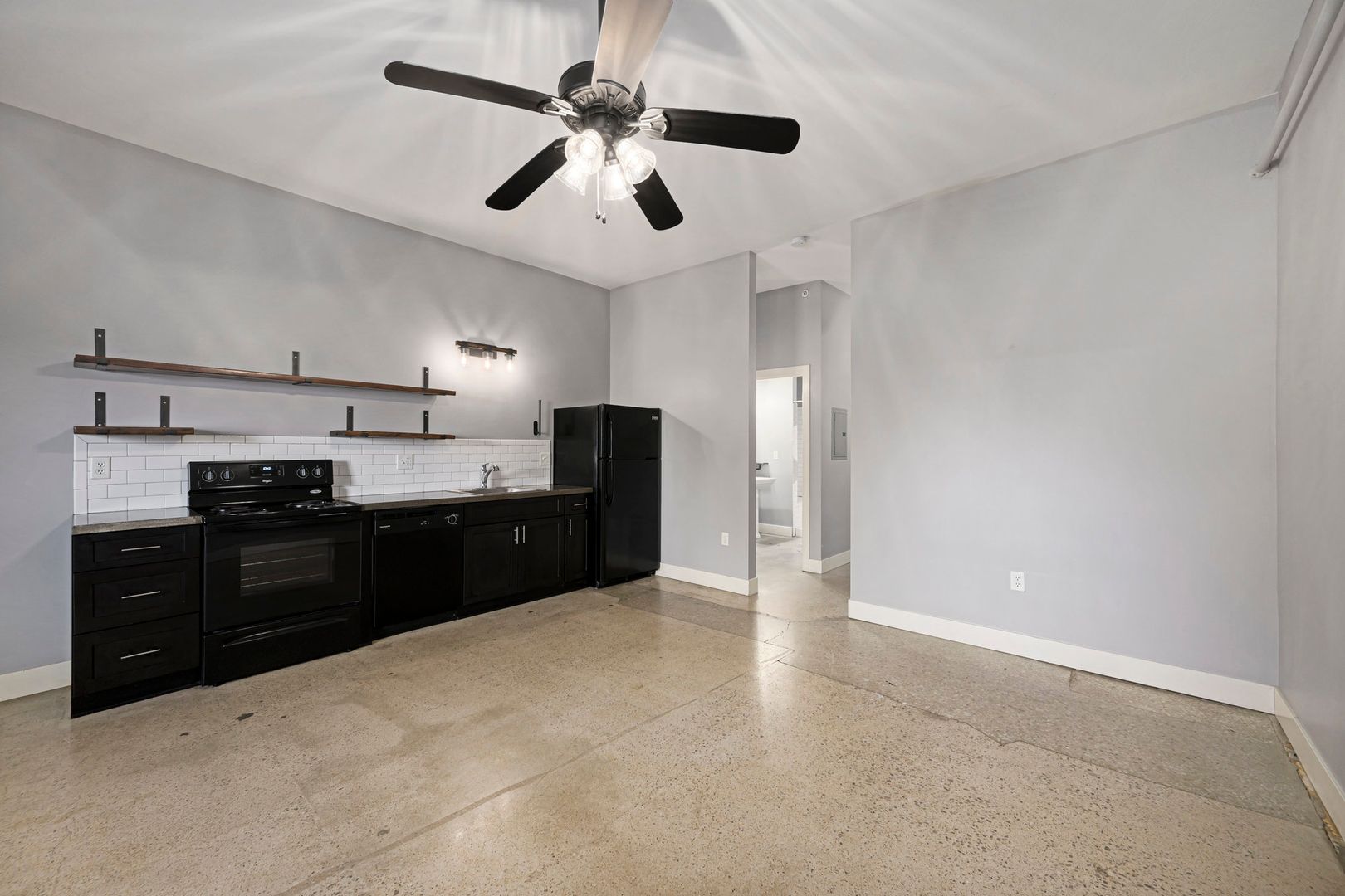 Kansas City Apartment: 5300 Longview Rd