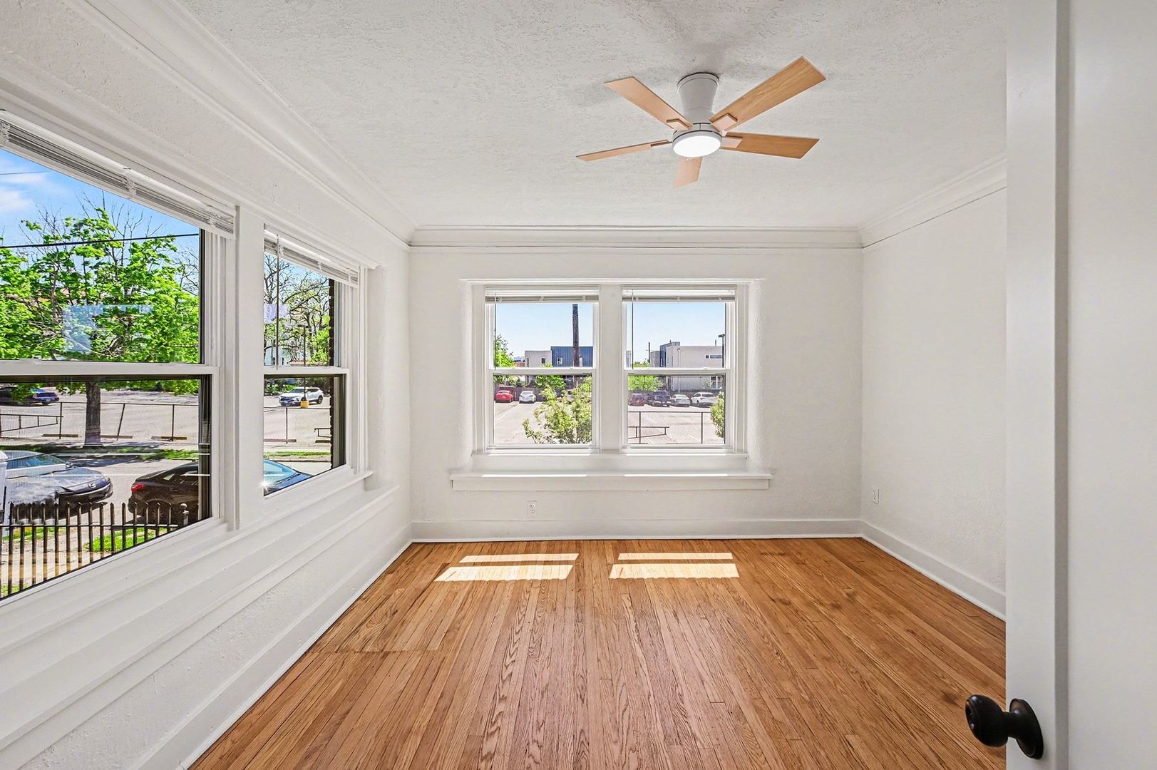 Kansas City Apartment: 516-526 W 39th Terrace