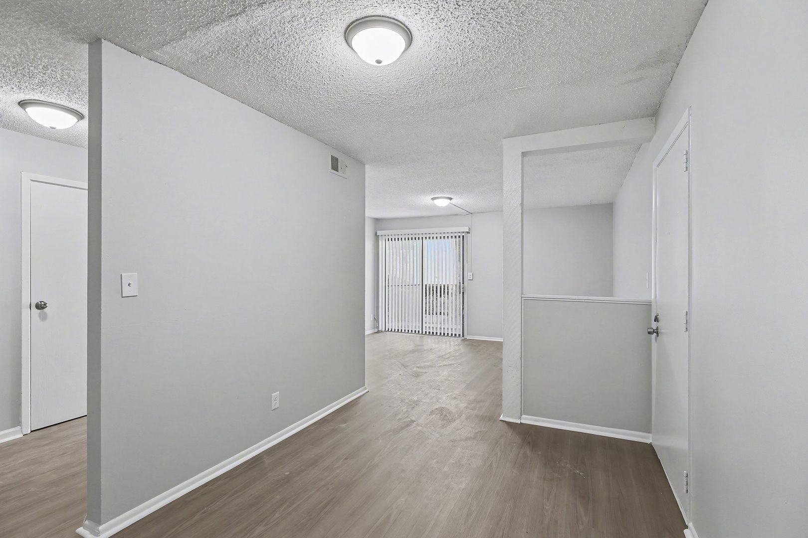 Independence Apartment: 17013 US-24