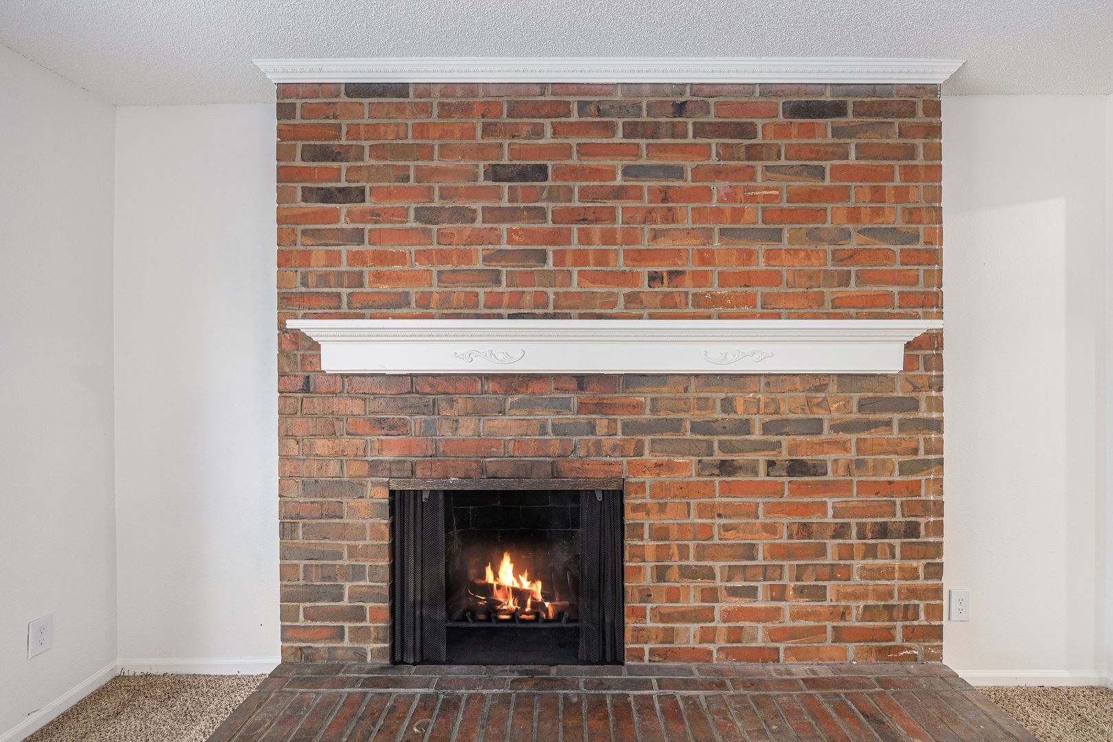 Gladstone Apartment: 7005 N Bales Ave