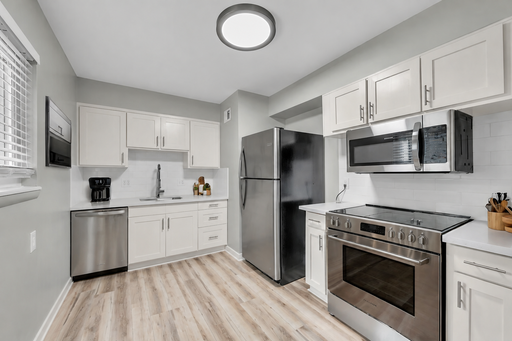 *MOVE IN SPECIAL* 1 month free AND $250 off second month or a 55” TV- 13-month lease – photo 1
