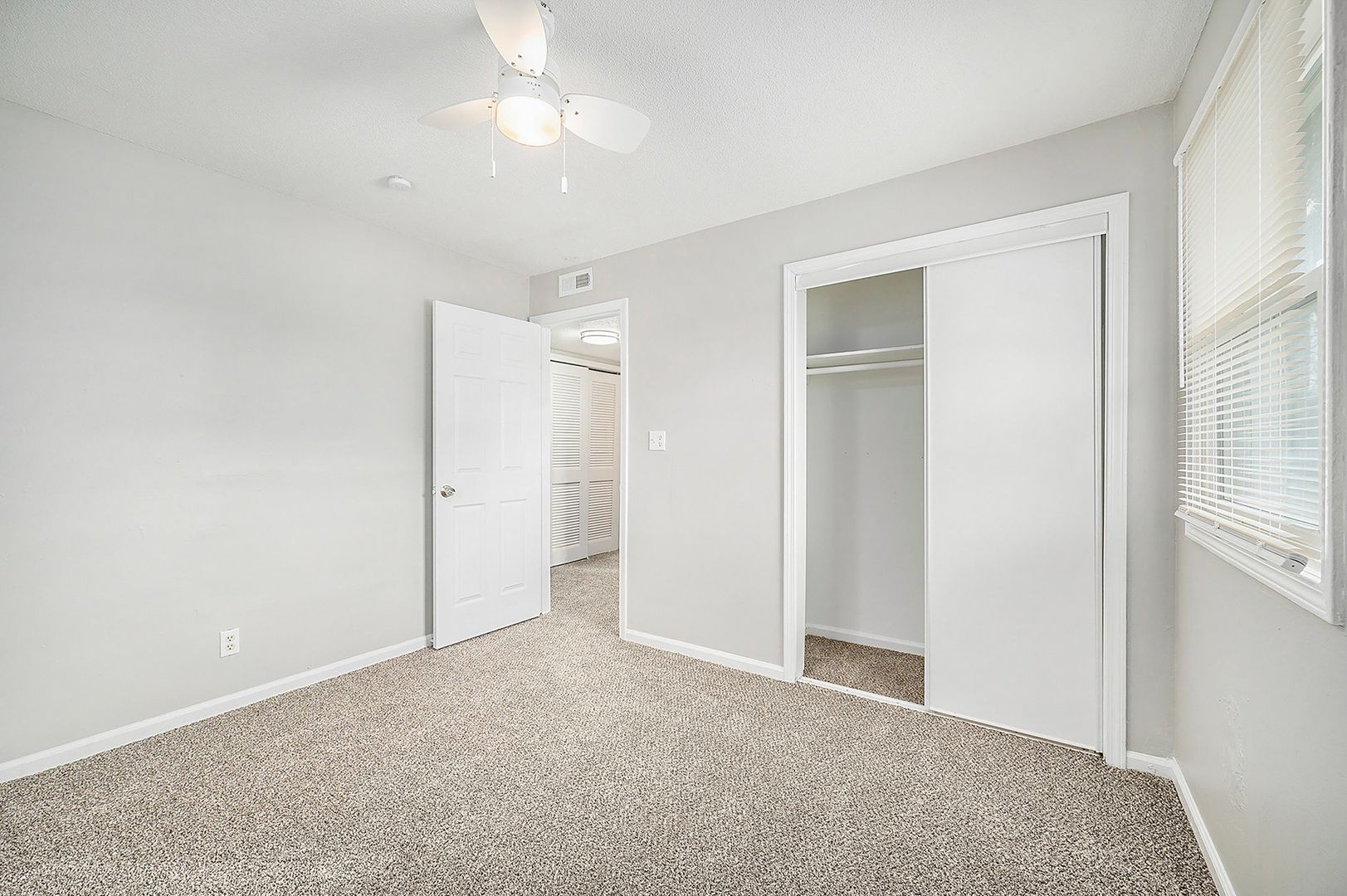 Kansas City Apartment: 1612 Washington Ave