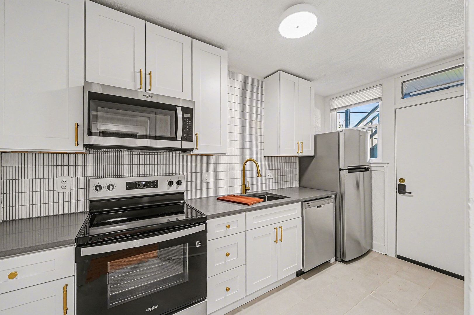 Kansas City Apartment: 516-526 W 39th Terrace