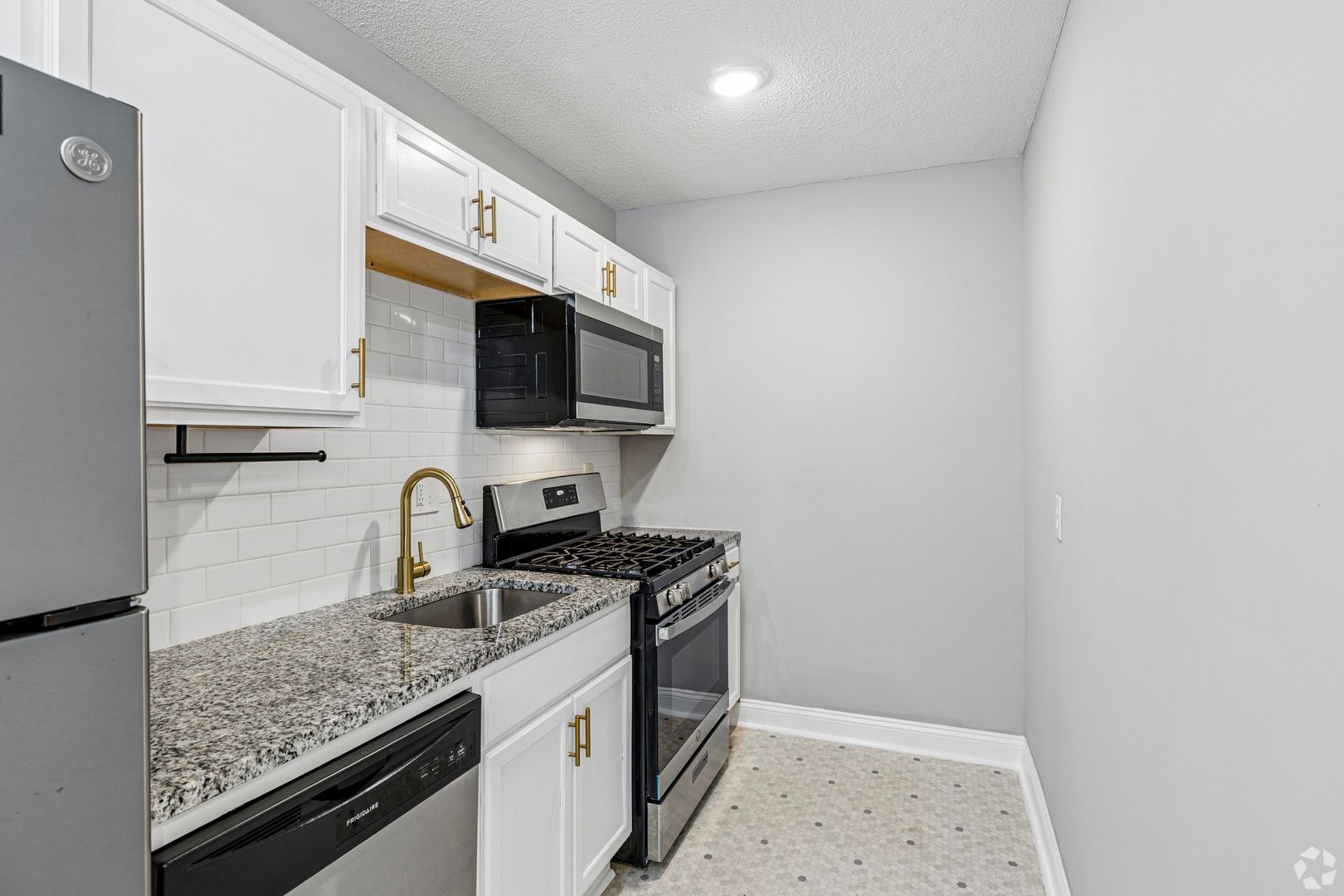 Kansas City Apartment: 2729 Campbell St