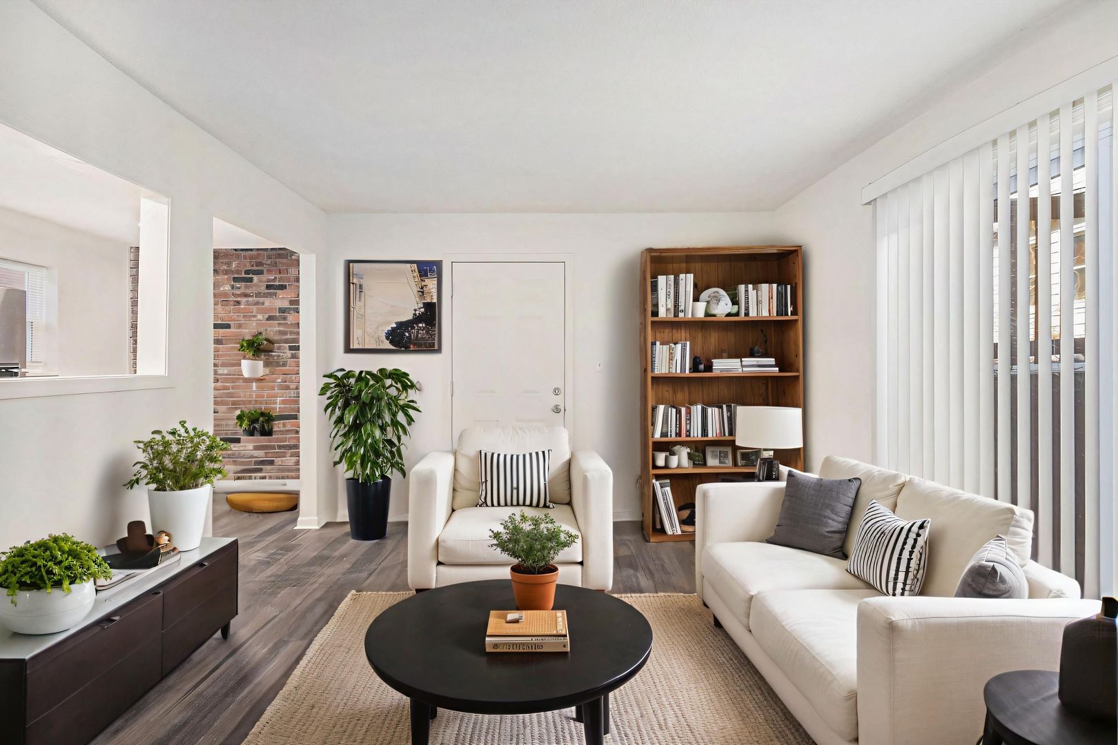 Kansas City Apartment: 4011 McGee St
