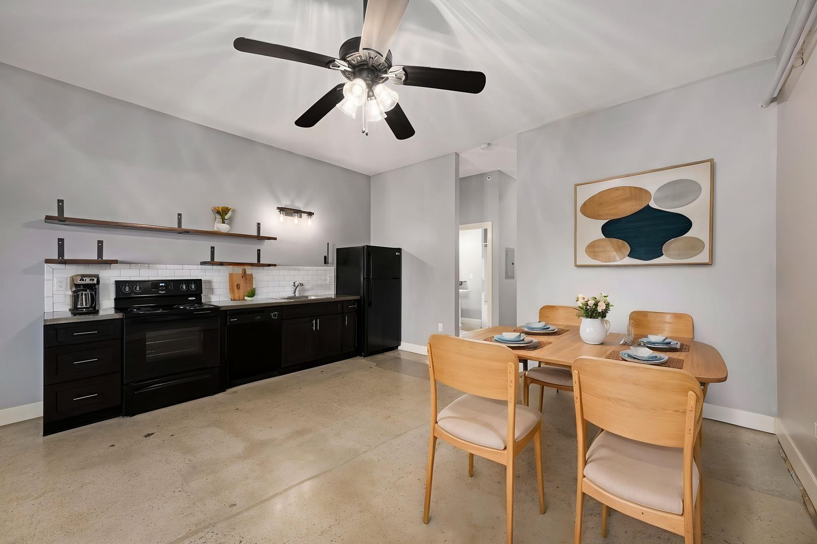 Kansas City Apartment: 5300 Longview Rd