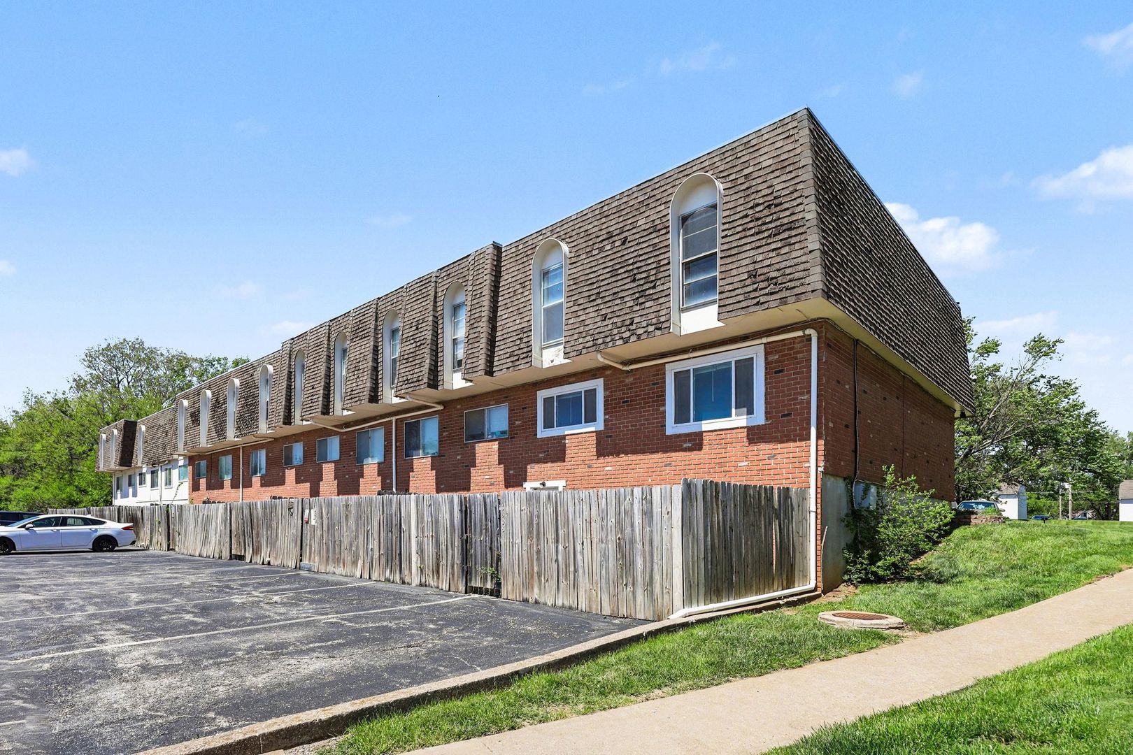 Belton Apartment: 6820 Chapel Dr