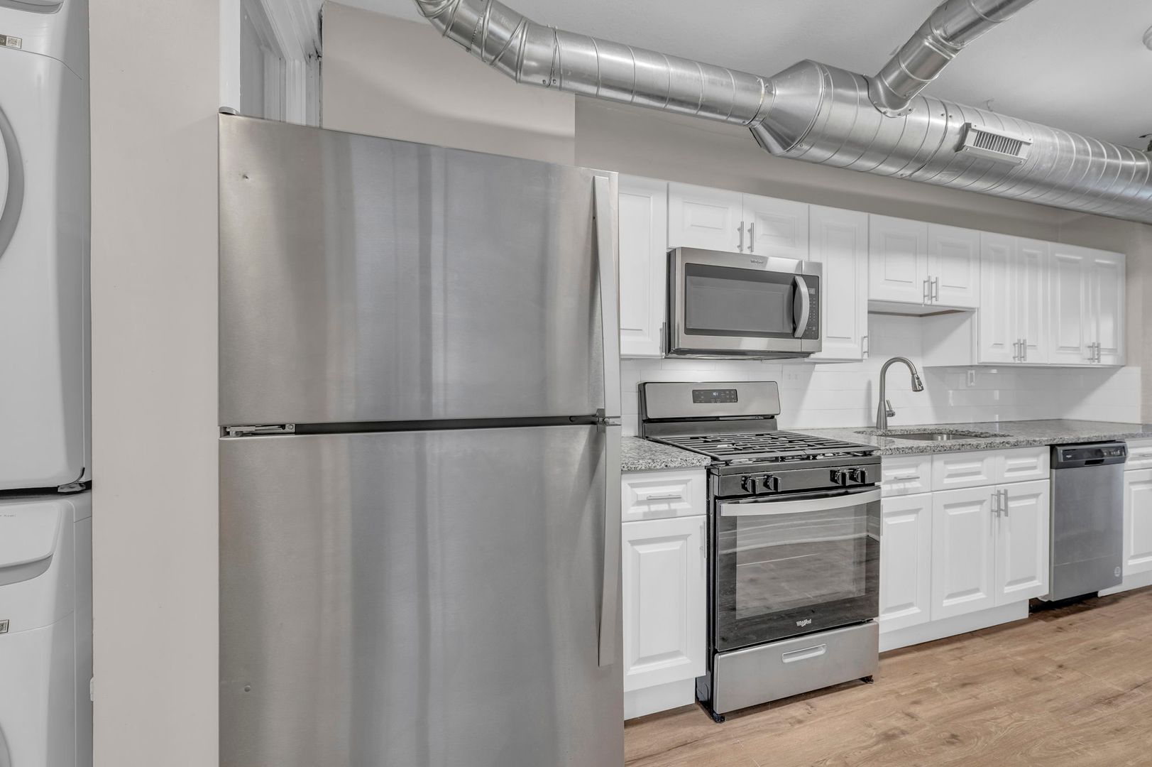 kansas city Apartment: 4220 Harrison St