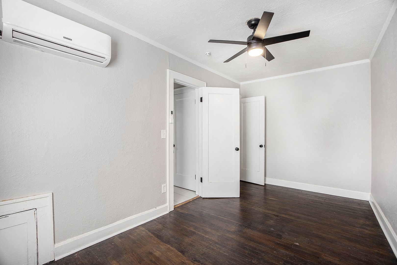 Kansas City Apartment: 2733 Campbell St