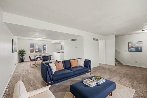 *MOVE IN SPECIAL* $250 Off First Full Month's Rent OR Free 55in TV!