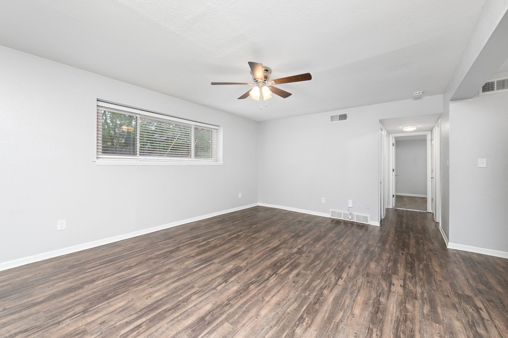 Kansas City Apartment: 701 E 40th St