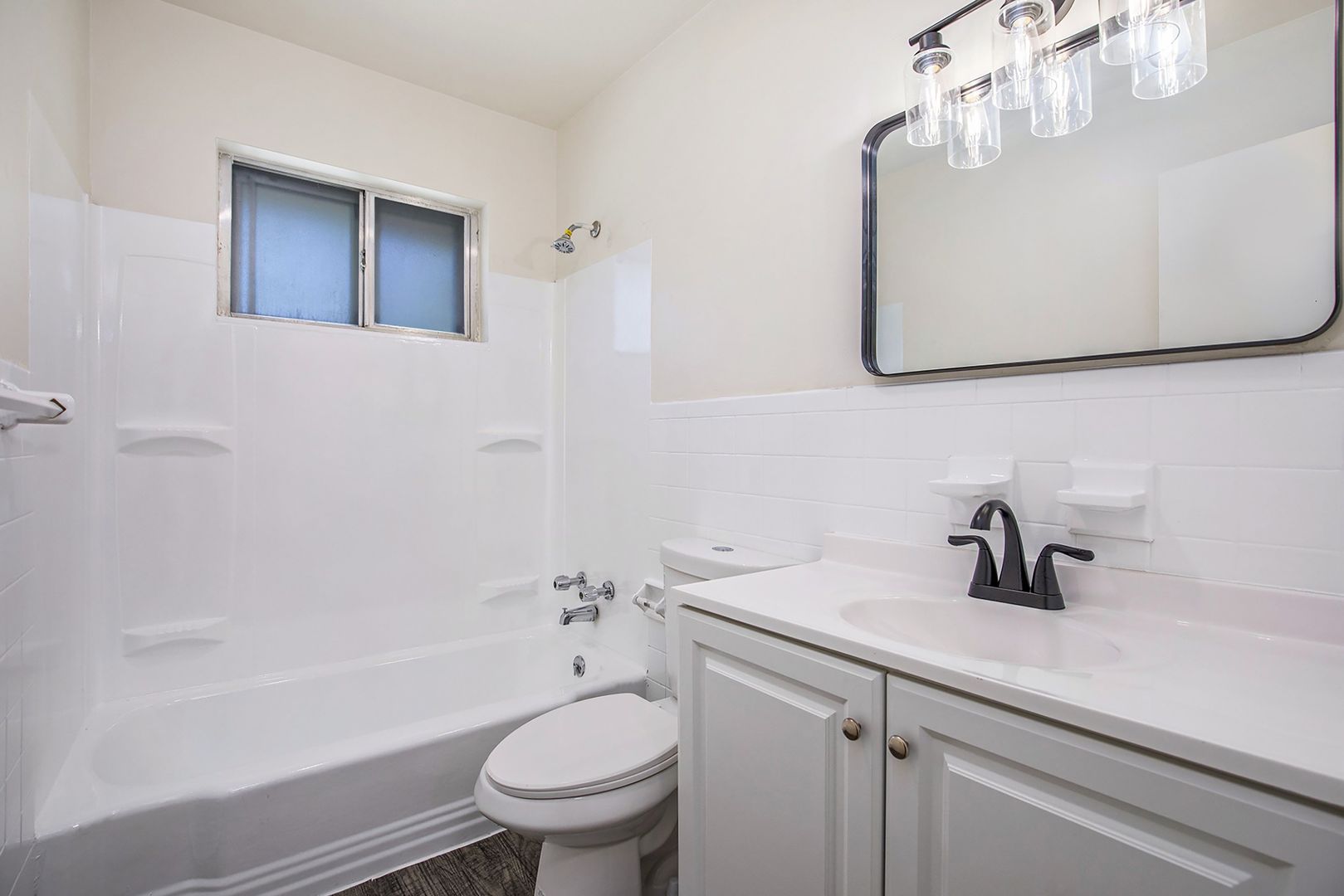Raytown Apartment: 6315-6333 Ash St