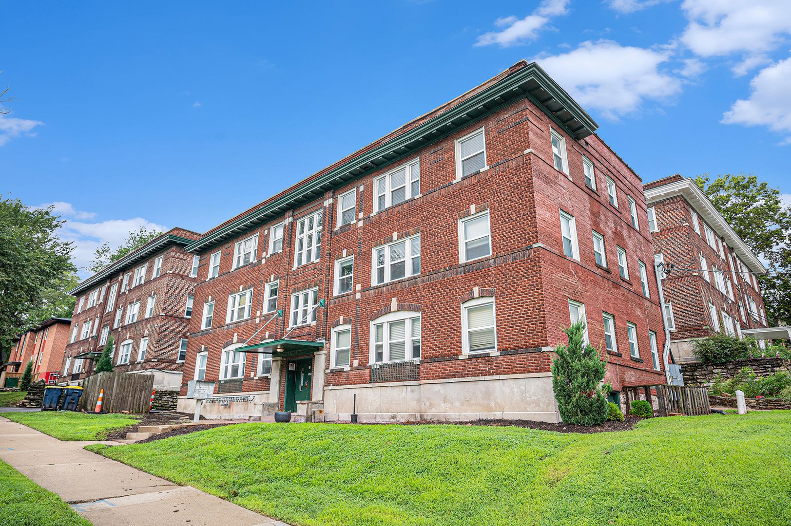Kansas City Apartment: 3700 Wyoming St