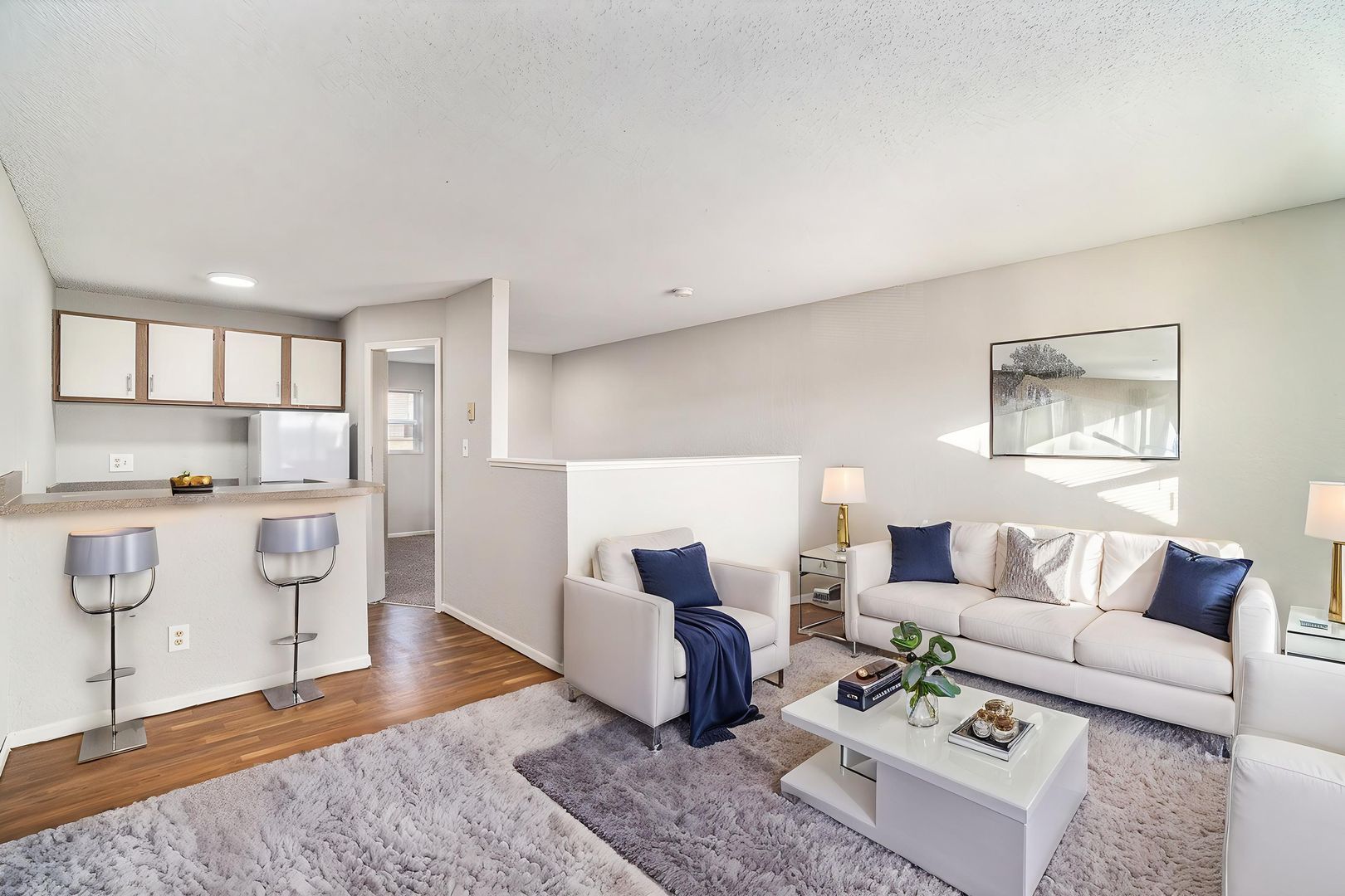 Gladstone Apartment: 2300 NE 70th St