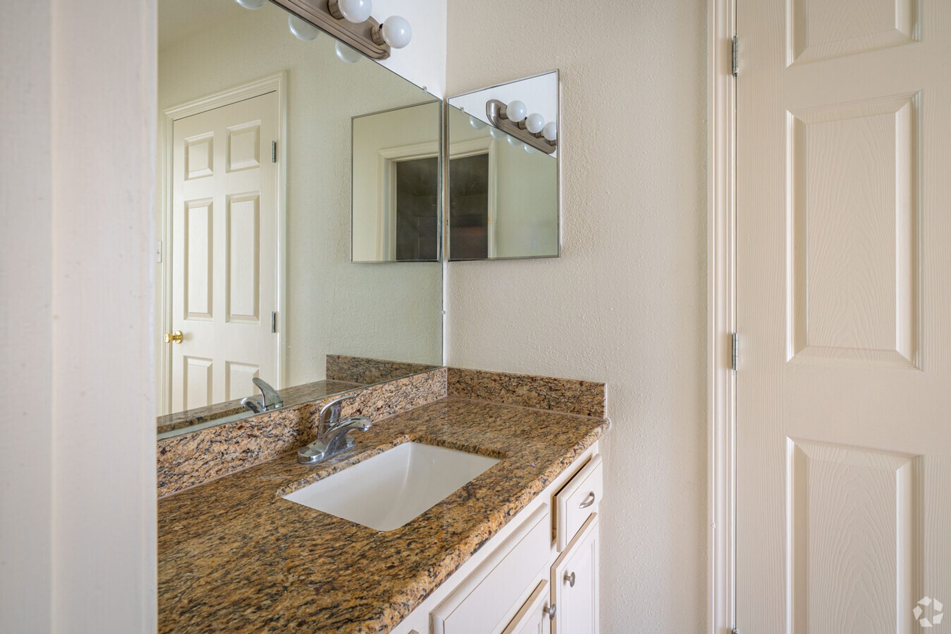 Kimberly House Apartments — photo 7