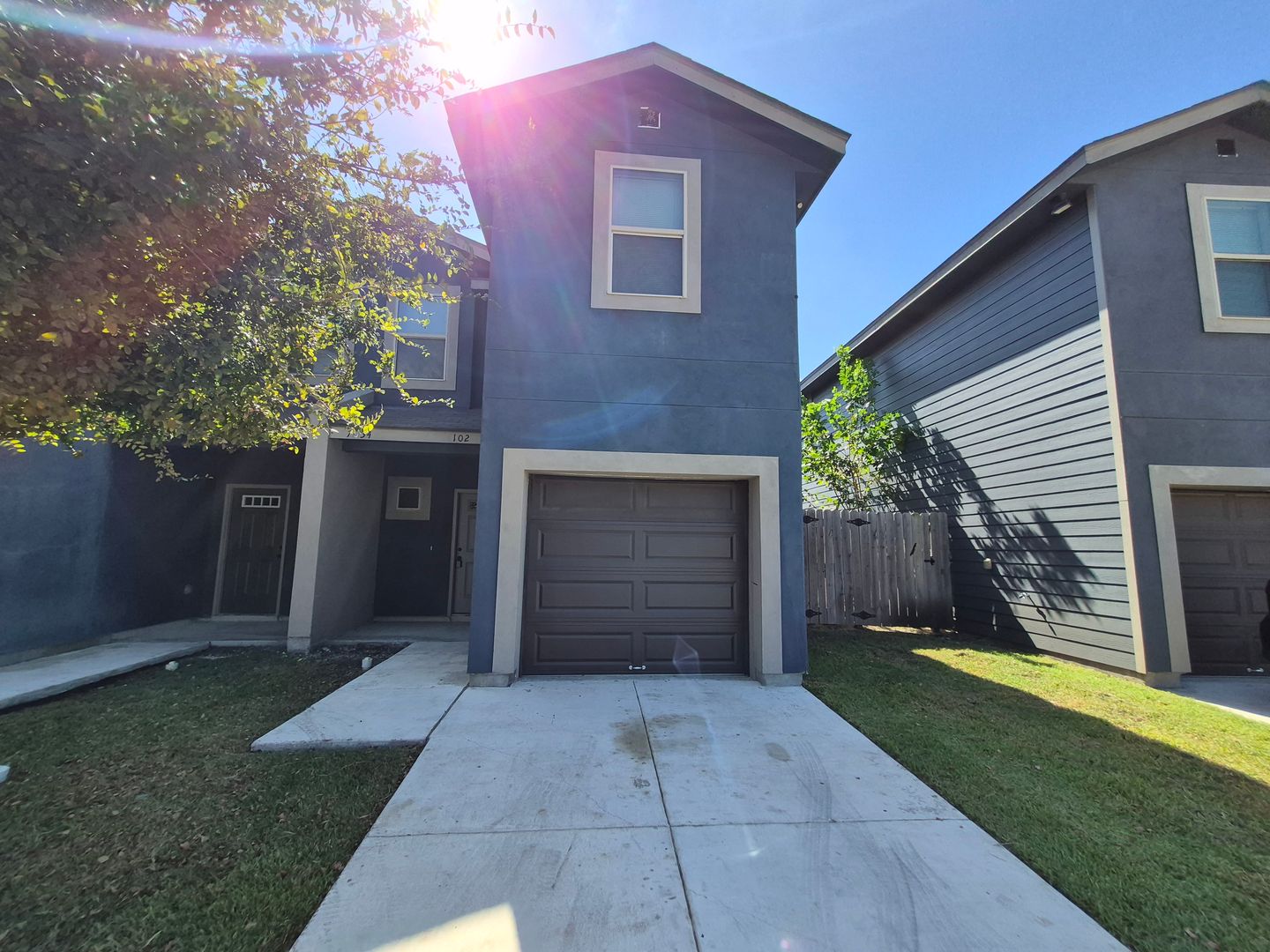 SAN ANTONIO House: 7034 LAKEVIEW DR #102