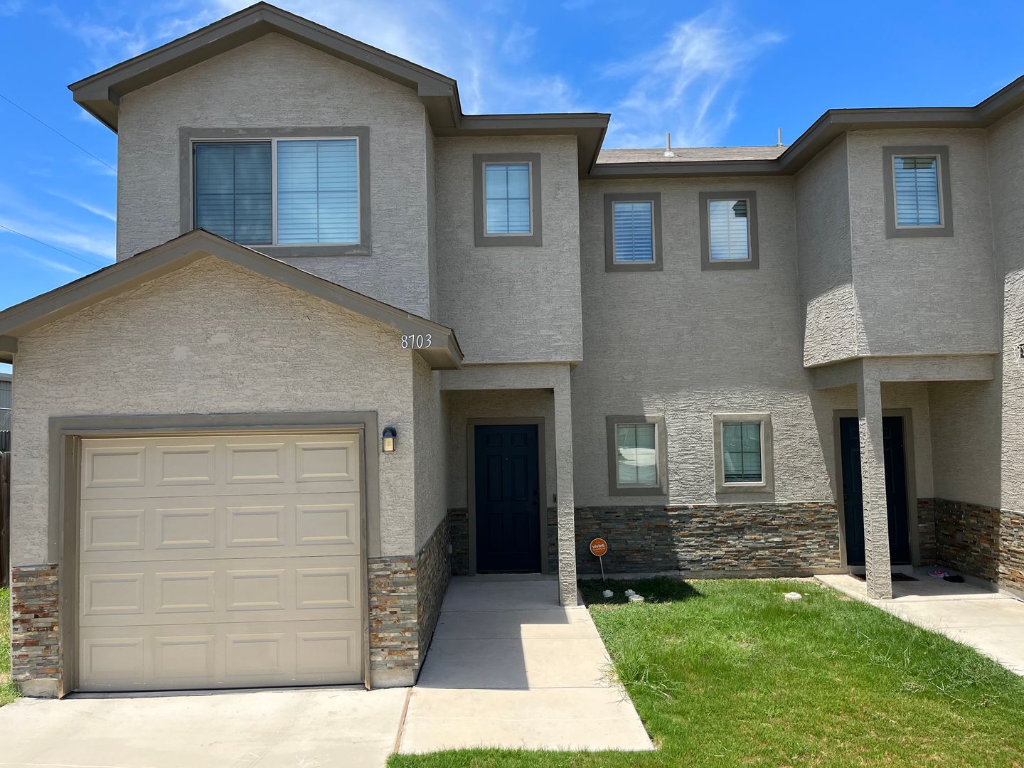 CONVERSE House: 8703 AZUL SKY CT