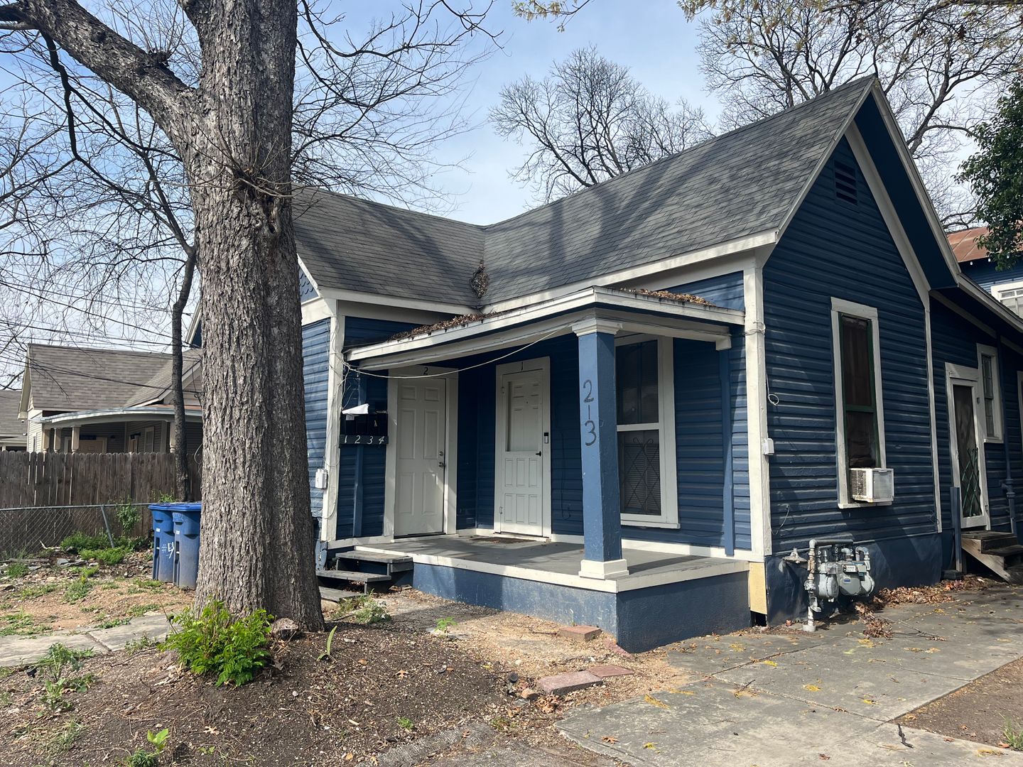 SAN ANTONIO House: 213 CADWALLADER ST #2