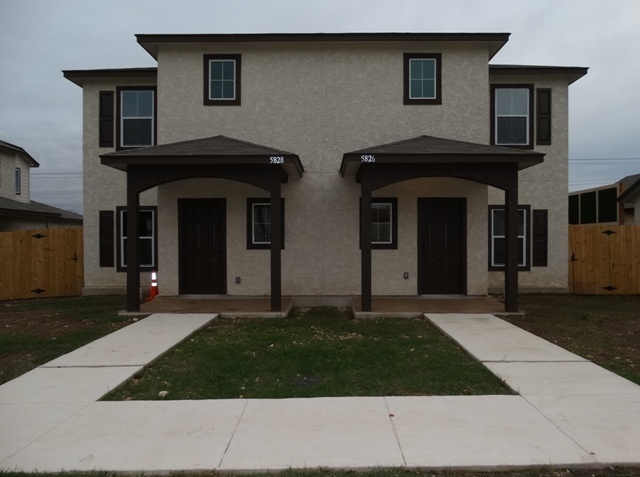 SAN ANTONIO House: 5826 GRANDWOOD DR