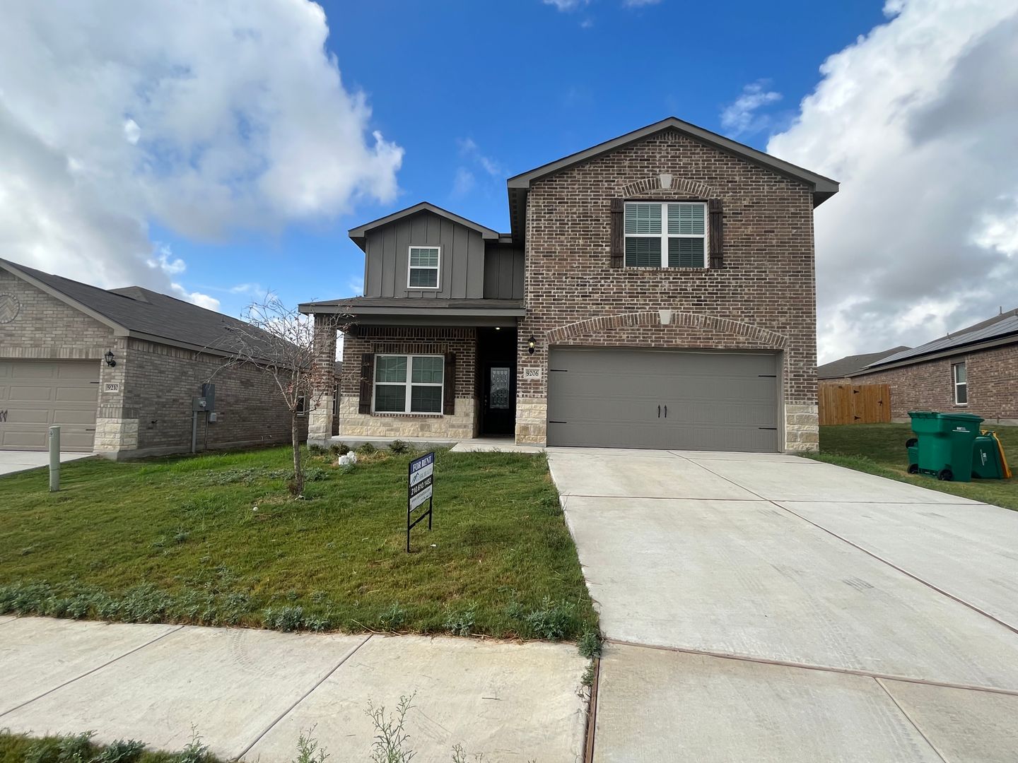 CONVERSE House: 9206 FOXING BLUFF