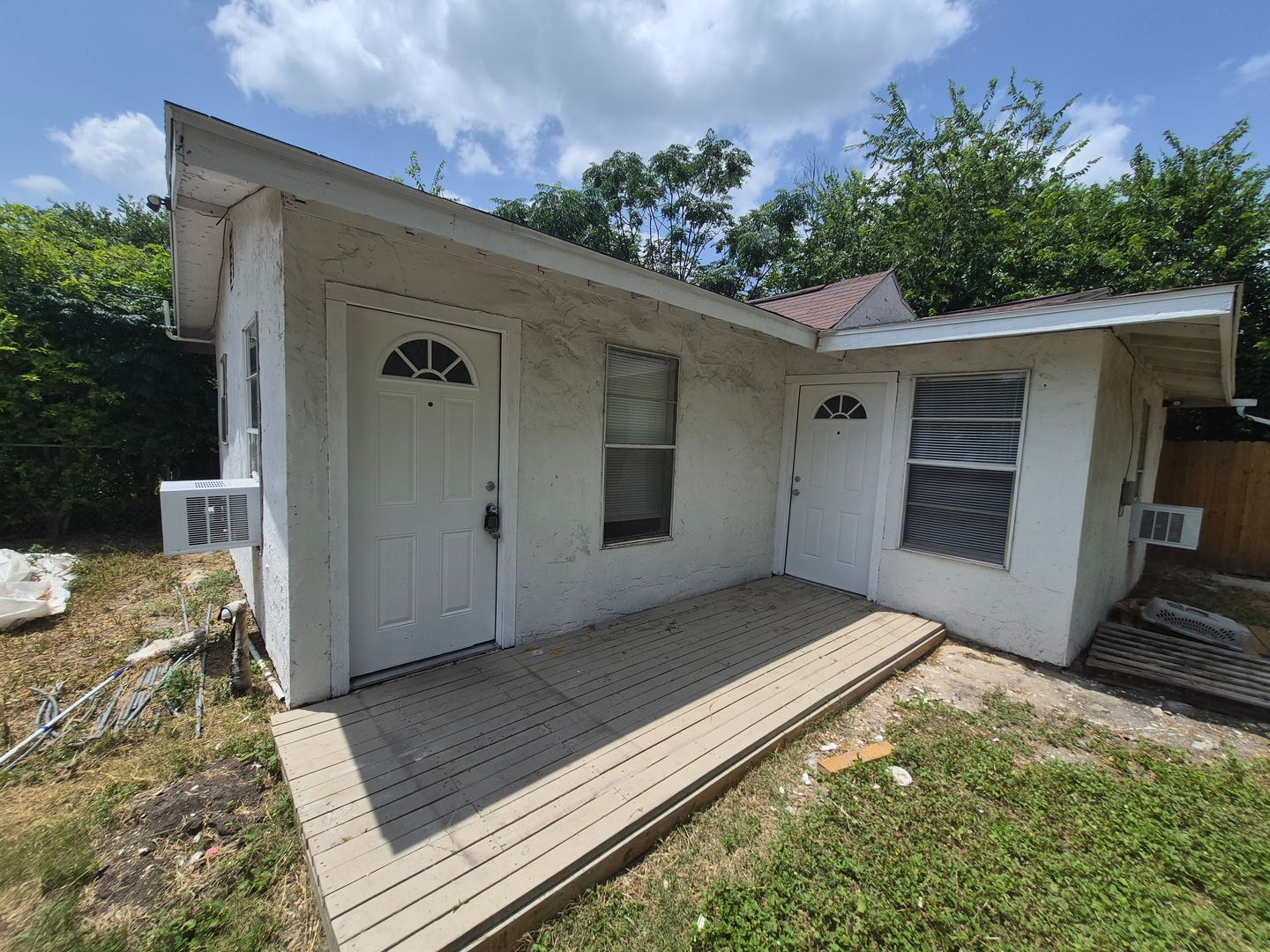 SAN ANTONIO House: 3723  W. MARTIN ST
