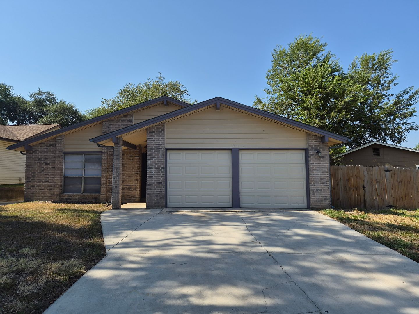SAN ANTONIO House: 11914 ALAMO BLANCO ST.