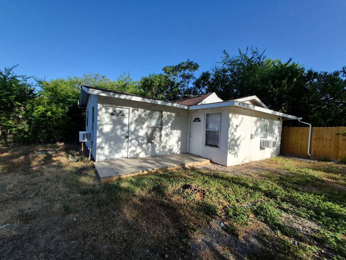 SAN ANTONIO House: 3723  W. MARTIN ST