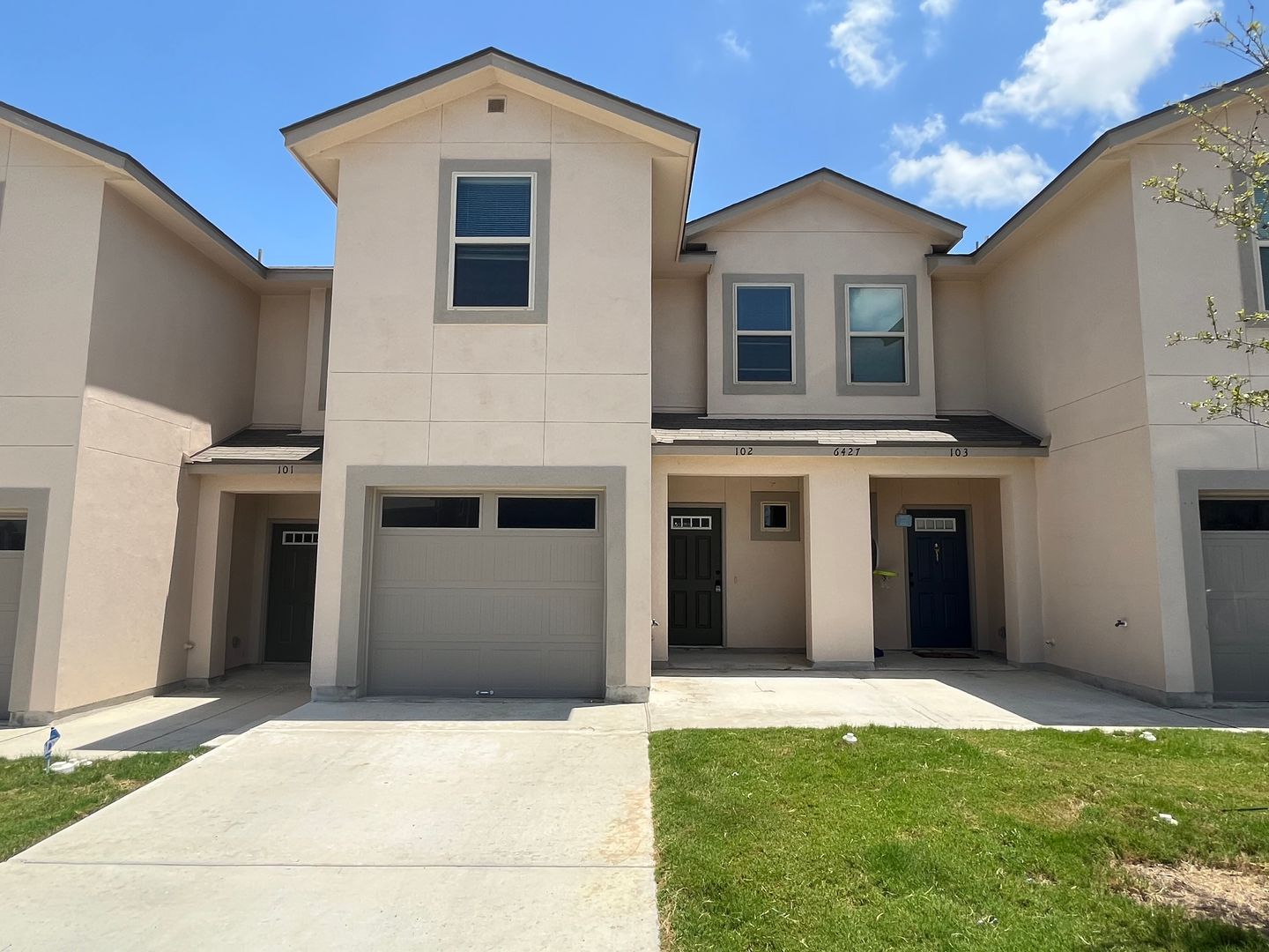 SAN ANTONIO House: 6427 LUGLIO LANE #102