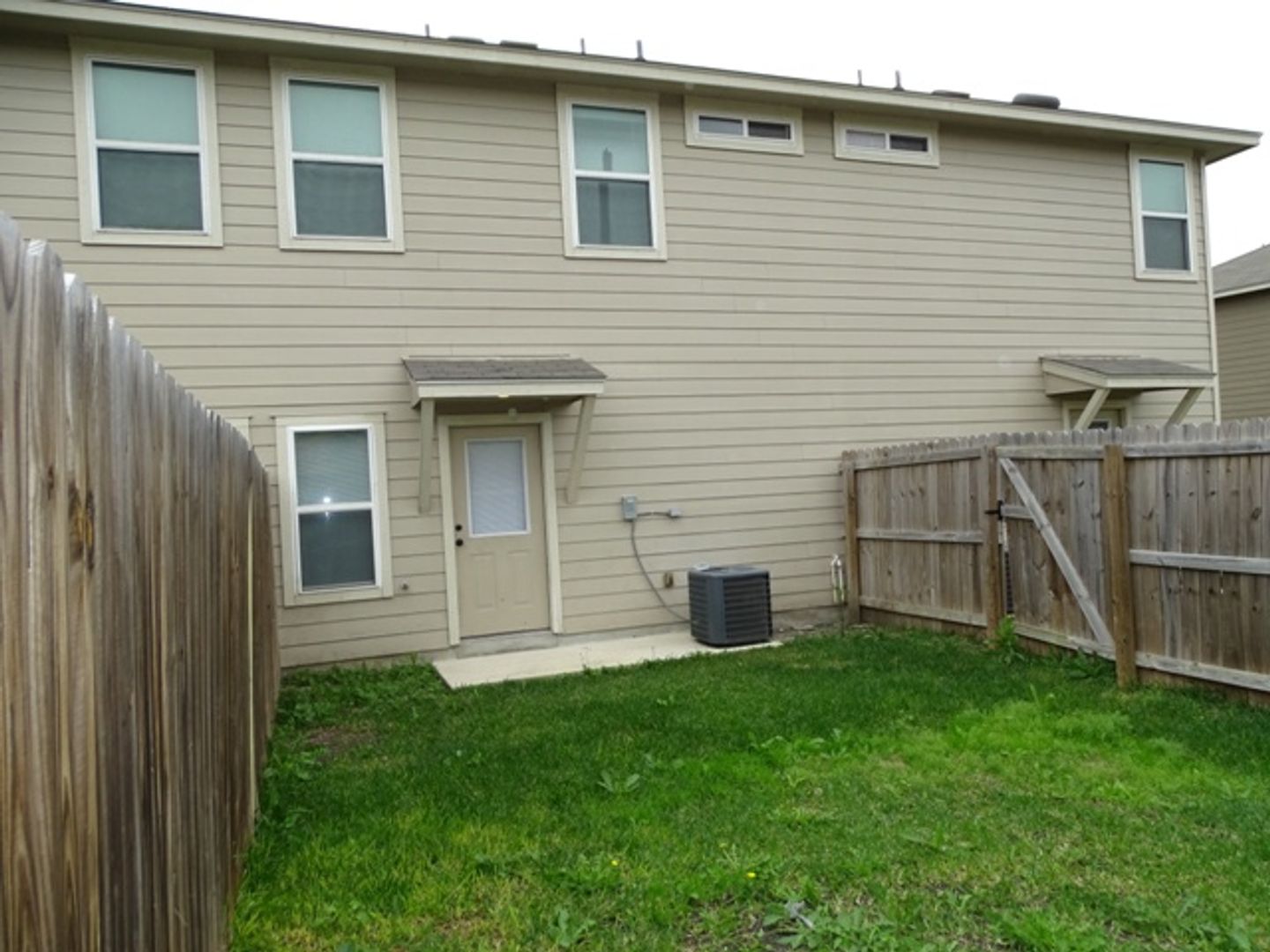 SAN ANTONIO House: 6619 ARANCIONE AVE #102