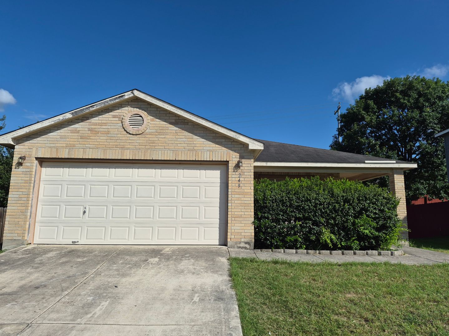 CIBOLO House: 249 WEEPING WILLOW