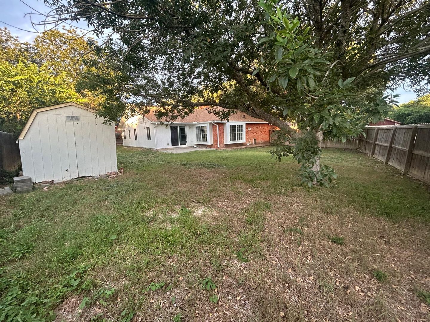 San Antonio House: 6403 Ridge Creek