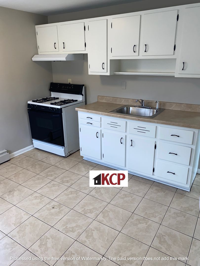 Zion Apartment: 1508 21st St