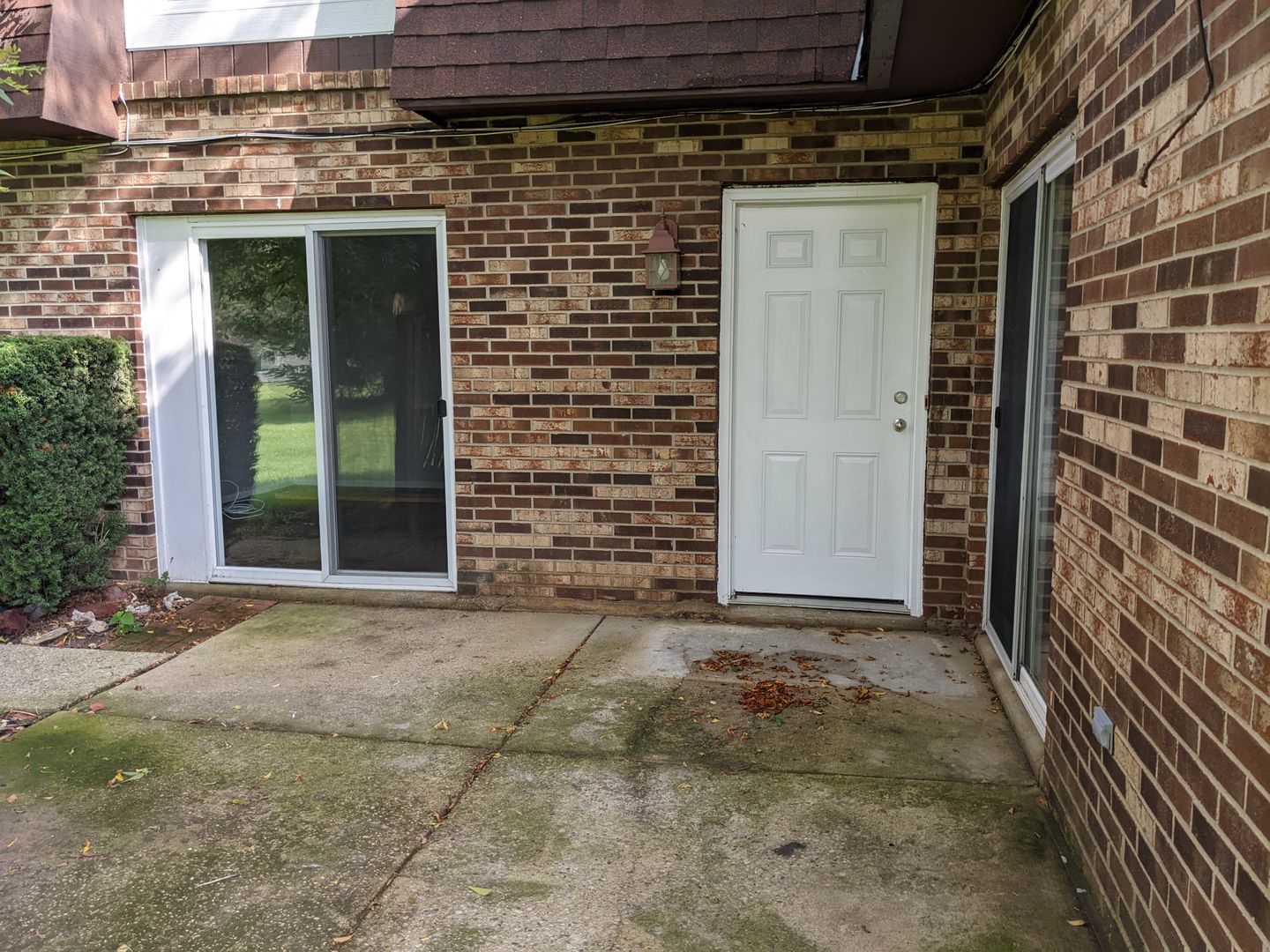 Zion Apartment: 4117-4131 Douglas