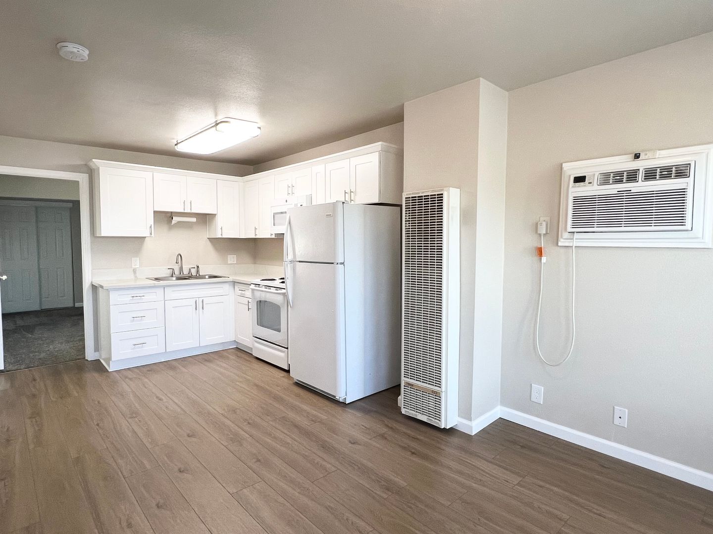 Roseville Apartment: 415 5th Street