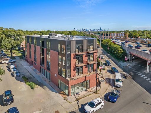 3925 N Pulaski – photo 1