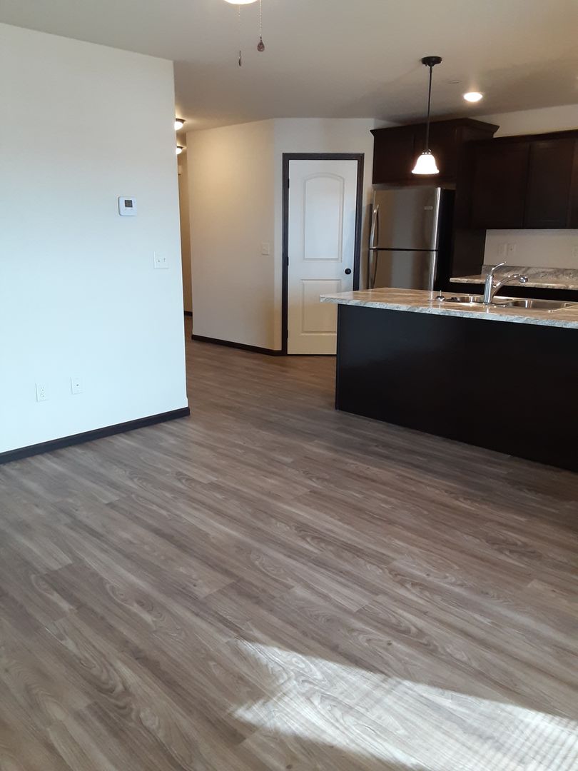 Modern Comfort: Discover Our 2-Bedroom 1-Bath Apartment Gem 12 of 12