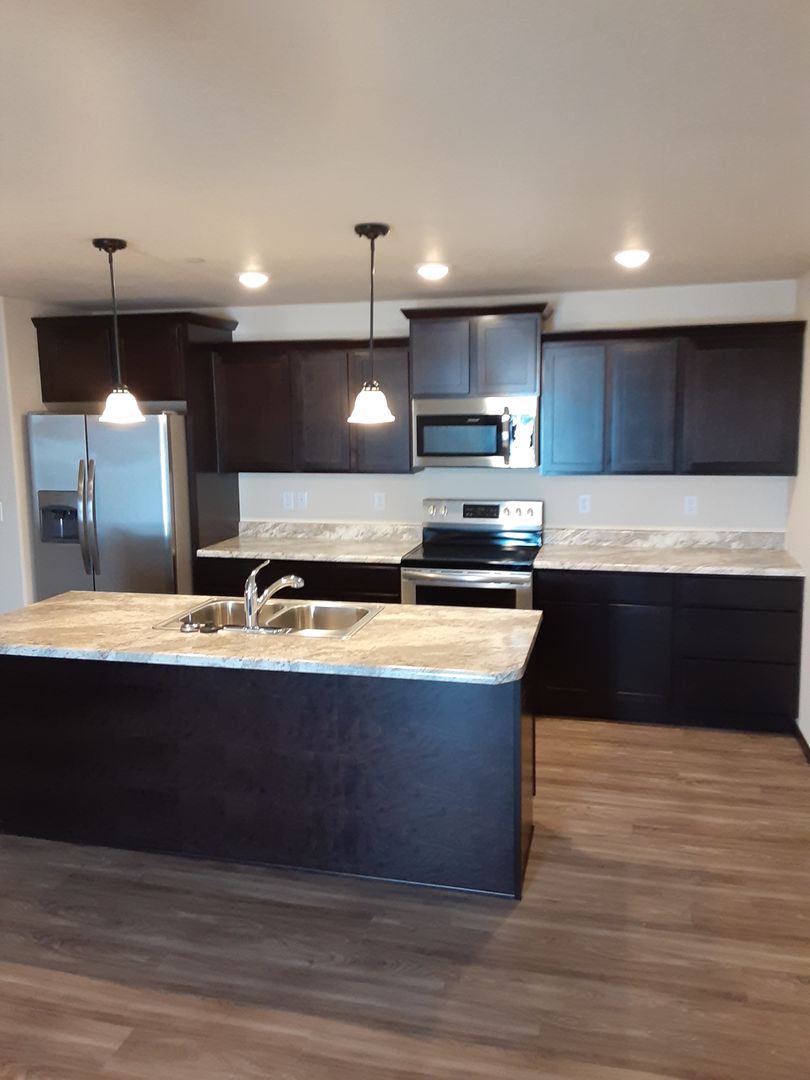 Modern Comfort: Discover Our 1-Bedroom Apartment Gem 10 of 12