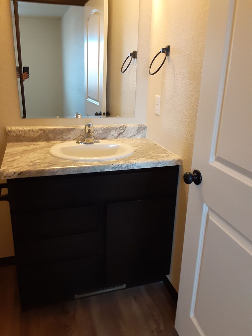 Modern Comfort: Discover Our 2-Bedroom 2-Bath Apartment Gem 5 of 12