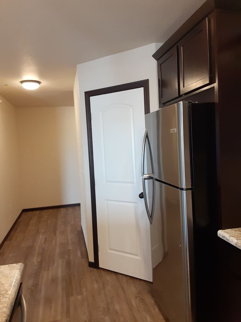 Modern Comfort: Discover Our 2-Bedroom 1-Bath Apartment Gem 10 of 12