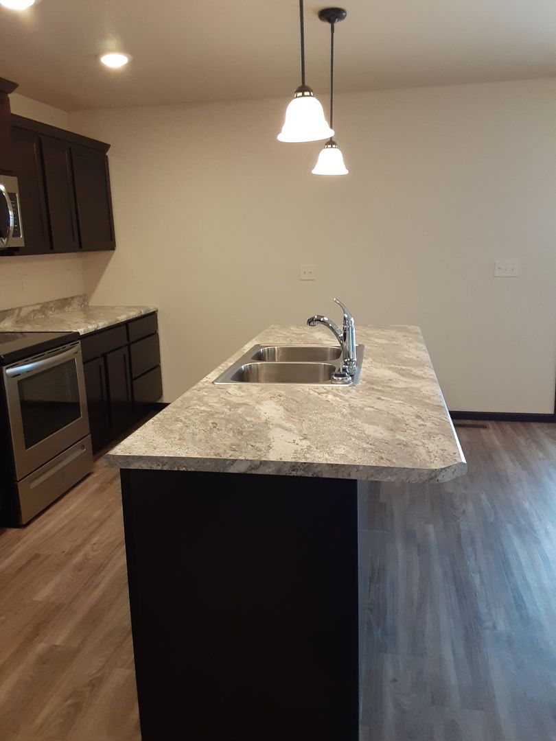Modern Comfort: Discover Our 2-Bedroom 1-Bath Apartment Gem 8 of 12