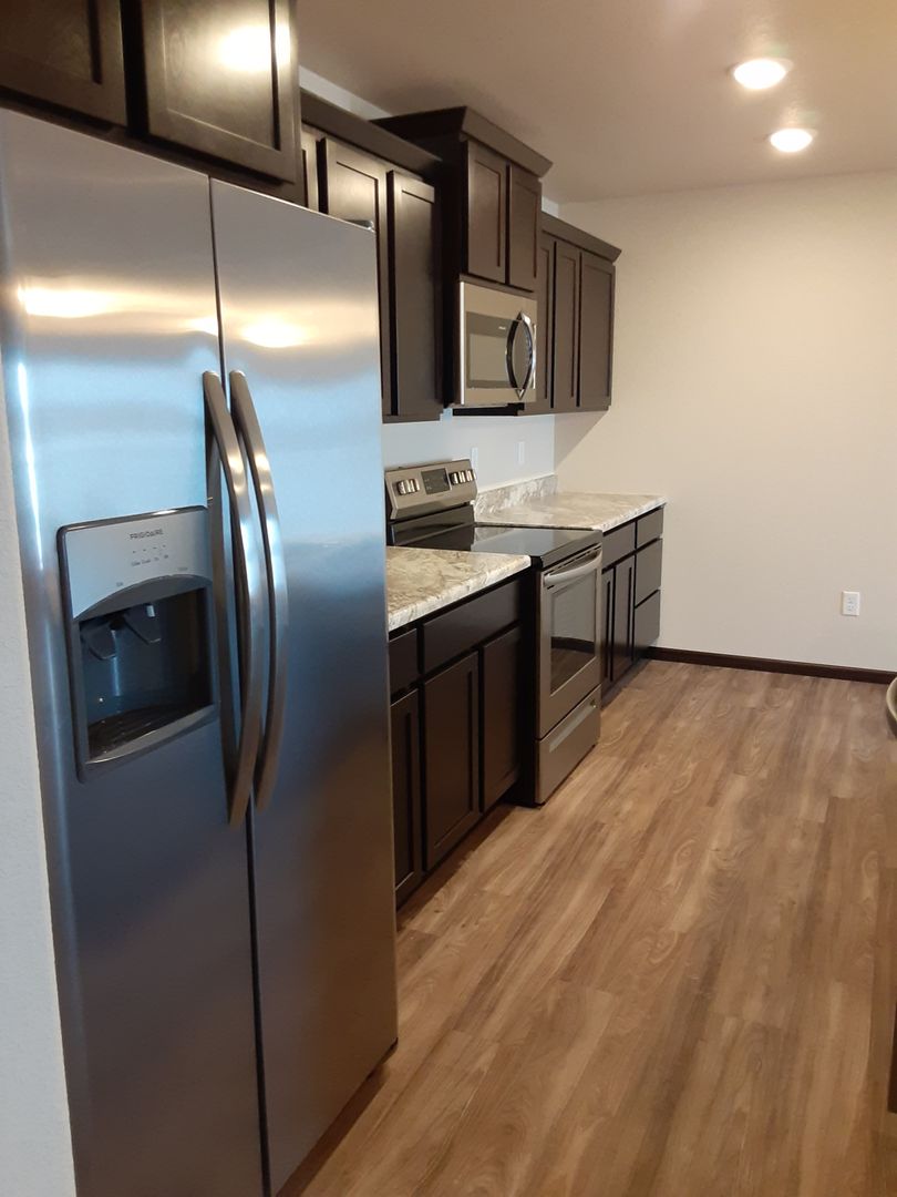Modern Comfort: Discover Our 1-Bedroom Apartment Gem 8 of 12