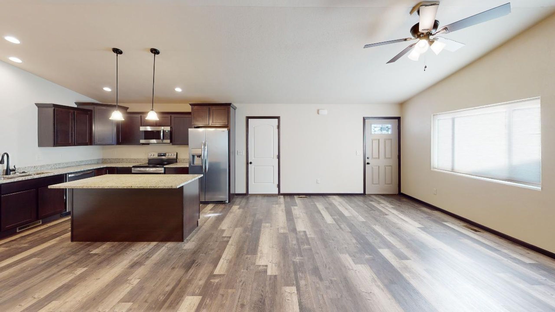Foxborough Townhomes - 590 Westwind 4 of 11