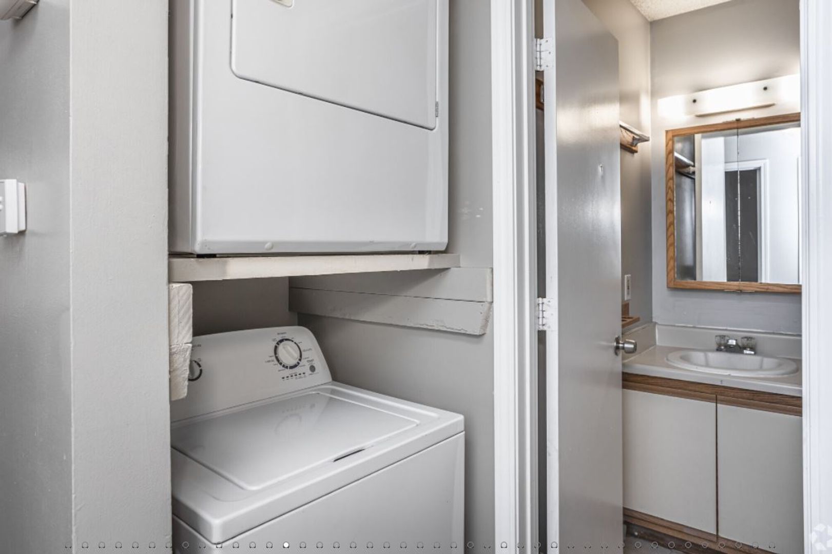 Lawrence Apartment: 2310 W 26th St